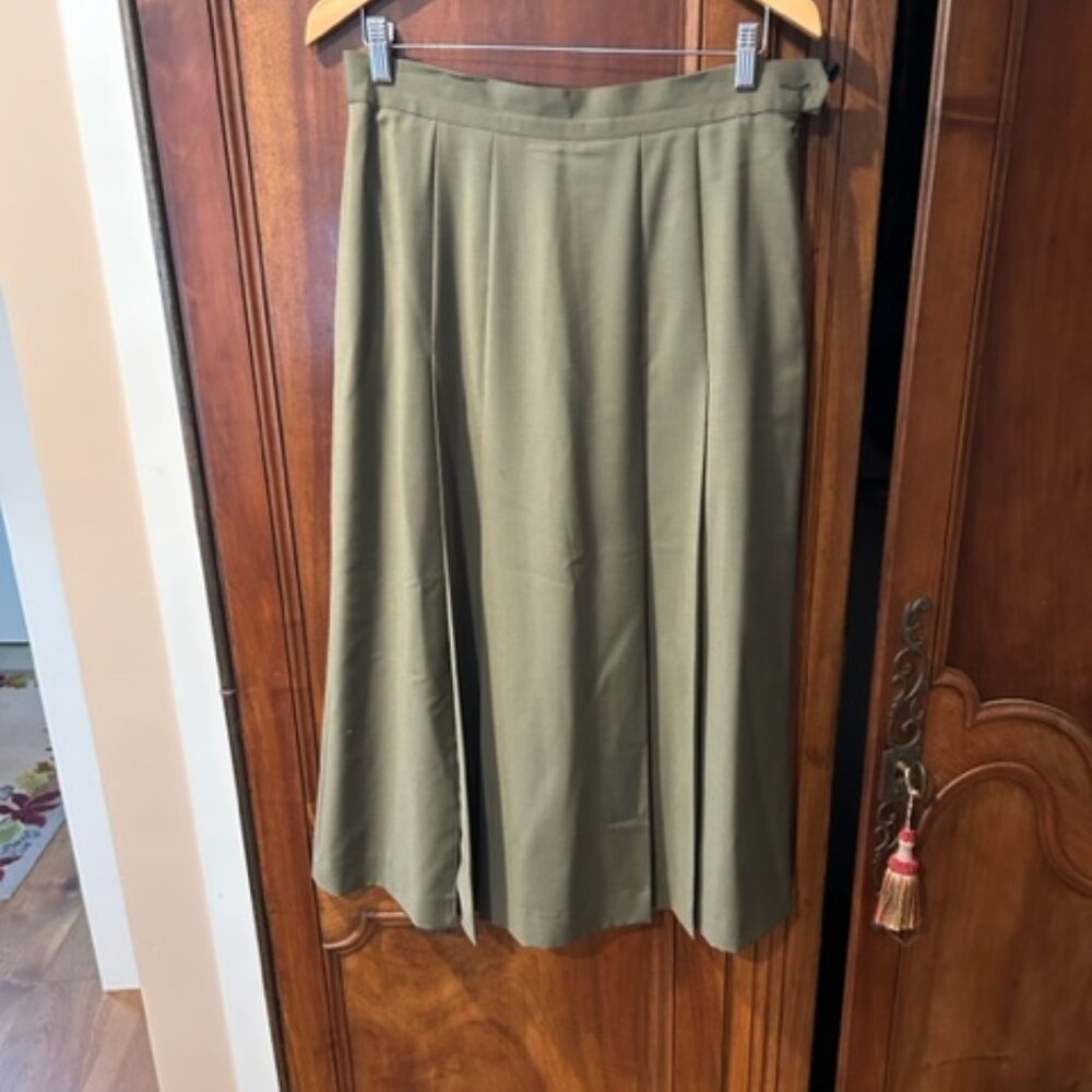 Vintage Geiger of Austria wool skirt, size 10